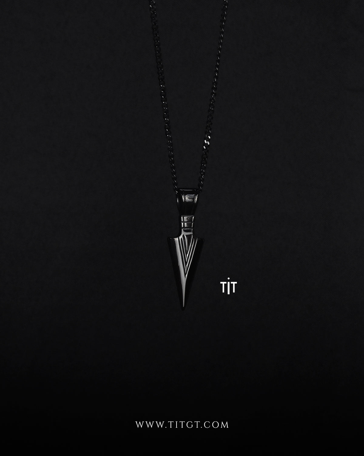 Collar Punta de Flecha Negro