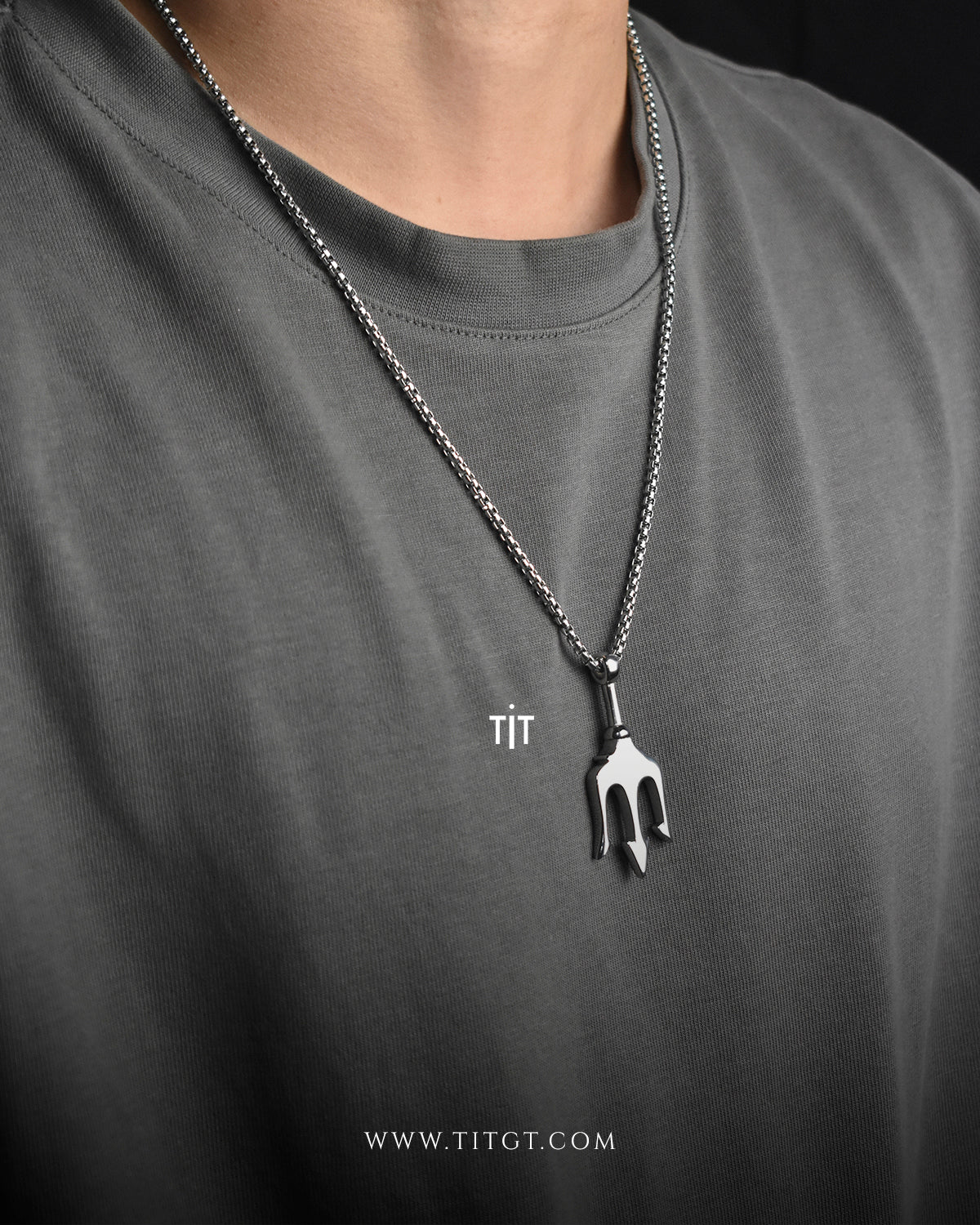 Collar Tridente Plateada