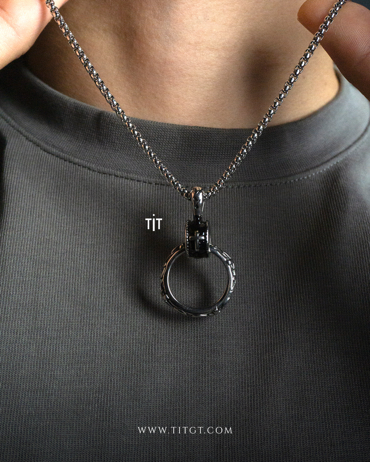 Collar Anillo de Cruz Silver