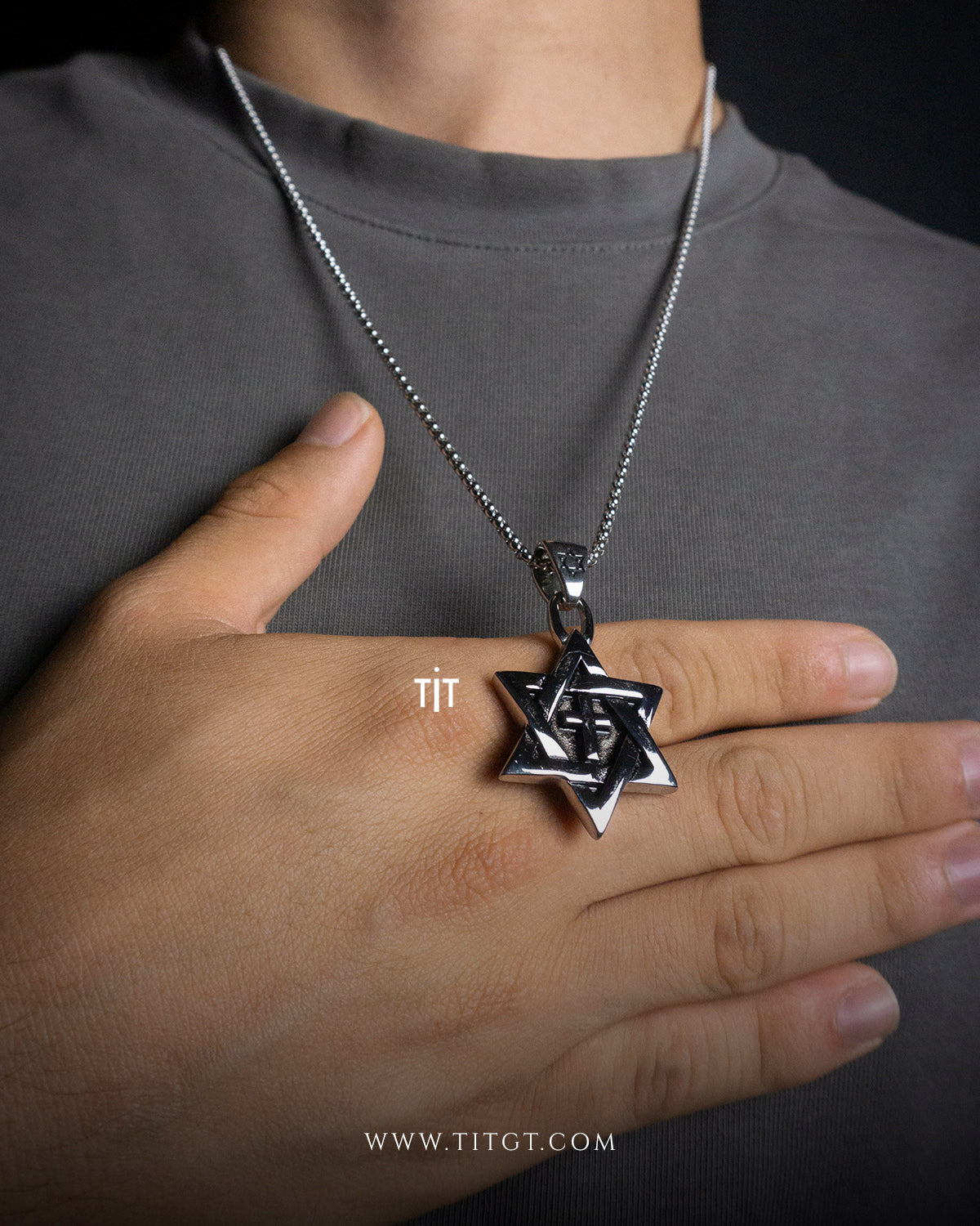 Collar Estrella de David con Cruz en Centro Silver