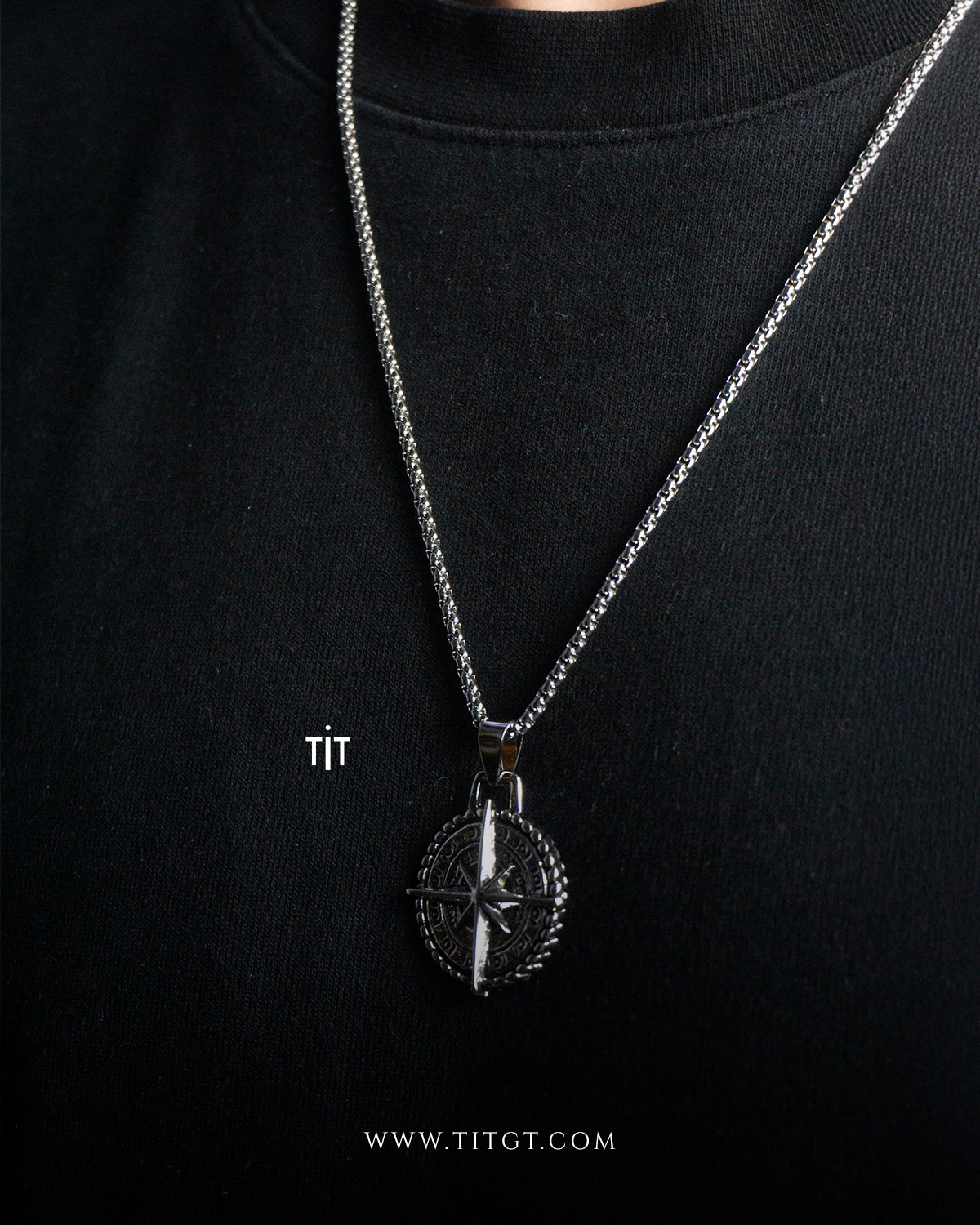 Collar Brújula Retro Silver